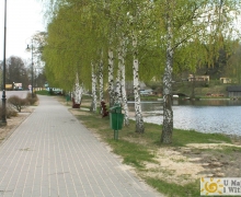 swornegacie_deptak_nad_jez_karsiskim